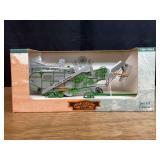 1/28 John Deere 28x46 Thresher Special Edition NIB SC