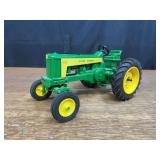 1/16 John Deere 530 Standi