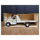 1/16 John Deere Dealer Truck NIB Ertl