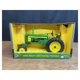 1/16 John Deere 520 NIB Ertl