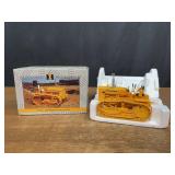1/16 IH TD-340 Crawler 1995 NTTC NIB Ertl