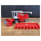 1/20 MF 850 Combine Ertl
