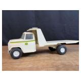 1/16 John Deere Dearl Tilt Bed Truck Ertl