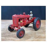 1/16 Farmall Culti-Vision A Arcade