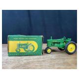 1/16 John Deere 60 NIB Ertl