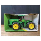 1/16 John Deere 9300 NIB Ertl