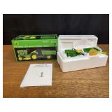 1/16 John Deere 110 L&G Set Precision NIB Ertl