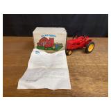 1/16 MH 33 1987 NFTS NIB Ertl