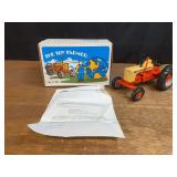 1/16 Case 800 1990 NFTS NIB Ertl