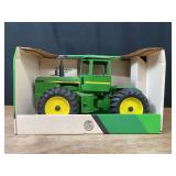 1/16 John Deere 8650 Singles NIB Ertl