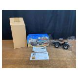 1/32 White 4-210 2013 NFTS NIB Ertl