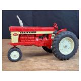 1/16 Farmall 560 Ertl
