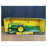 1/16 John Deere 720 w/Blade NIB Ertl