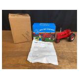 1/16 Farmall Super M-TA 1991 NFTS NIB Ertl