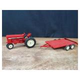 (2) 1/16 IH 544 + Trailer Ertl