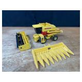 1/32 New Holladn TR96 Combine Ertl