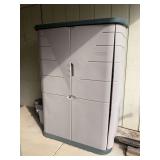 Rubbermaid Cabinet with Serving Equipment