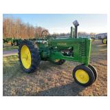 1949 John Deere Late Styled Model B Row Crop