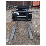 (1) CFI Industry SAll100 Adjustable Pallet Fork