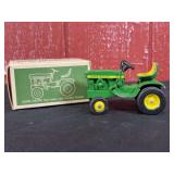 1/16 John Deere 140 L&G NIB Ertl