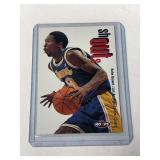 1998 NBA Hoops #21 Kobe Bryant Shouts INSERT