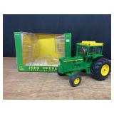 1/16 John Deere 6030 2004 Plow City Ertl