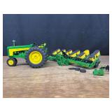 (2) 1/16 John Deere 730 + Planter