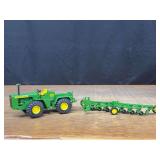 1/32 John Deere 8010 + Plow 2009 Plow City Ertl