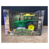 1/16 John Deere 4020 200th Birthday NIB Ertl