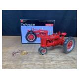 1/16 Farmall M Precision Ertl