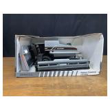 1/24 Gleaner R65 Combine Special Edition NIB SM