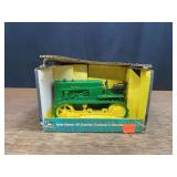 1/16 John Deere 40 Cralwer NIB Ertl