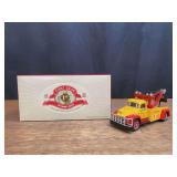 1/34 Shell Diamond T Wrecker NIB 1st Gear