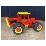 1/16 Versatile 825 SM