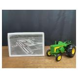 1/16 John Deere 830 2004 2 Cylinder NIB Ertl