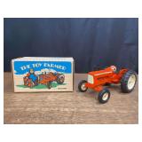 1/16 AC D19 1989 NFTS NIB Ertl