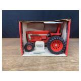 1/16 IH 1466 Toy Farmer NIB Ertl