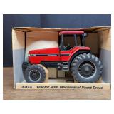 1/16 Case-IH 7130 NIB Ertl