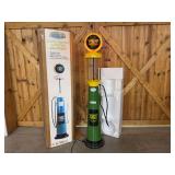 John Deere Gas Pump NIB Gearbox