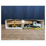 1/25 John Deere Log Truck NIB Ertl