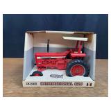 1/16 IH 826 NIB Ertl