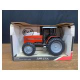 1/16 MF 8160 1997 Farm Show NIB SM