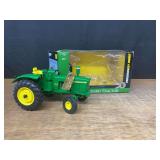 1/16 John Deere 4020 Precision Key NIB Ertl