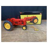 1/16 Massey-Harris 44 Precision Ertl