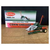 1/16 New Idea 314 Corn Sheller NIB SC