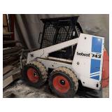 Bobcat 743 Loader w/Forks 2261 hours.