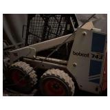 Bobcat 743 Loader w/Forks 2261 hours.