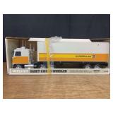 Caterpillar Semi NIB NyLint