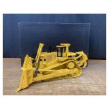 1/24 Caterpillar D11R Crawler NIB CCM