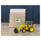 1/35 MF 60H Loader NIB Conrad